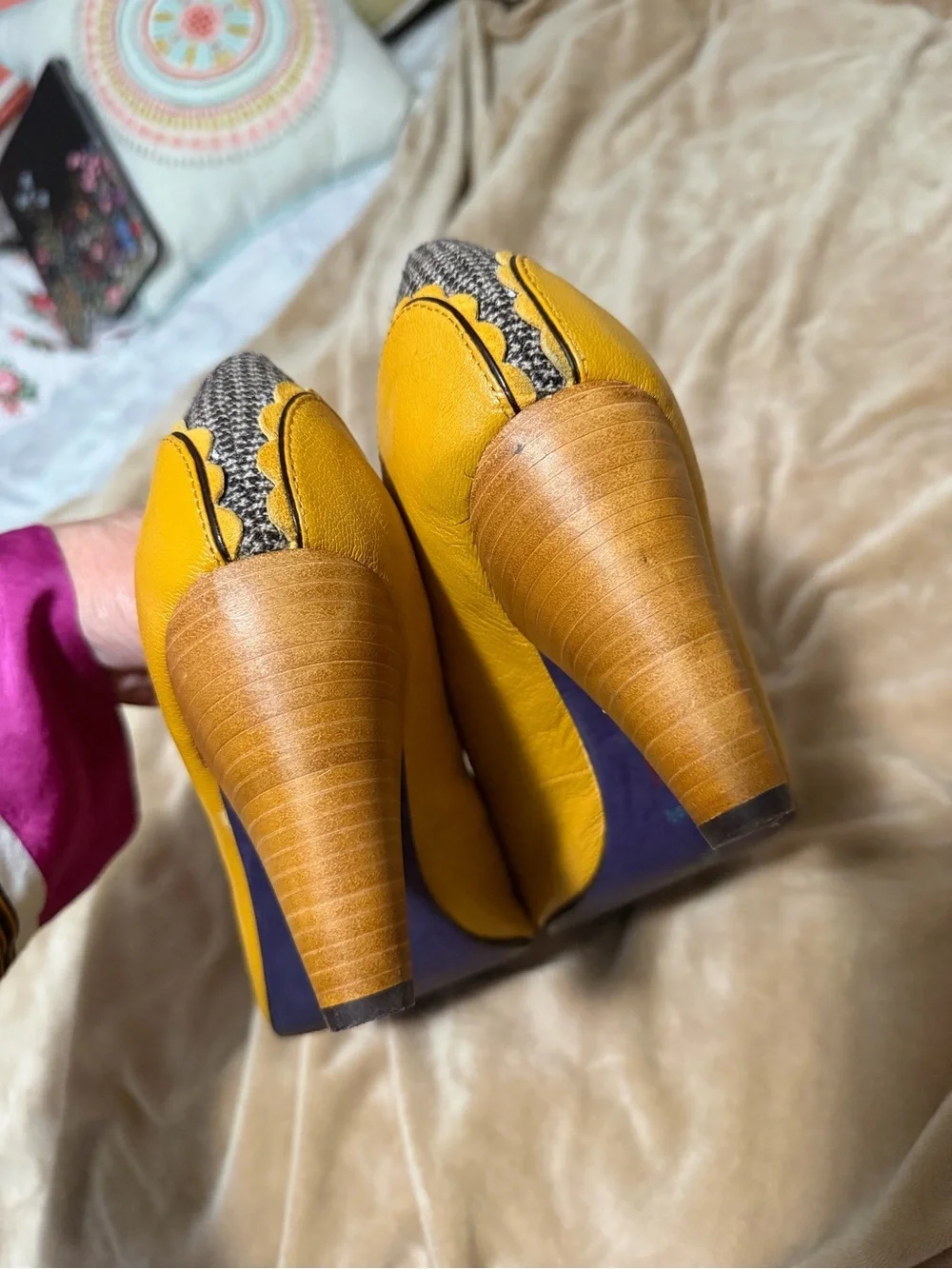 Poetic License Yellow Lace-Up Heeled Oxfords - Women’s 39.5